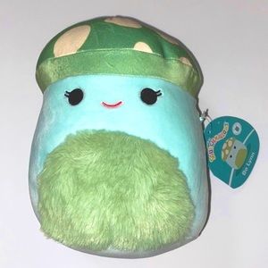 NWT Squishmallows 7” Bo Lynn Fuzzy Belly Mushroom. First to Market label.